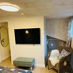 Forest & Sea Retreat With Pool Apartment *