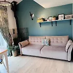 Forest & Sea Retreat With Pool Appartamento Palanga